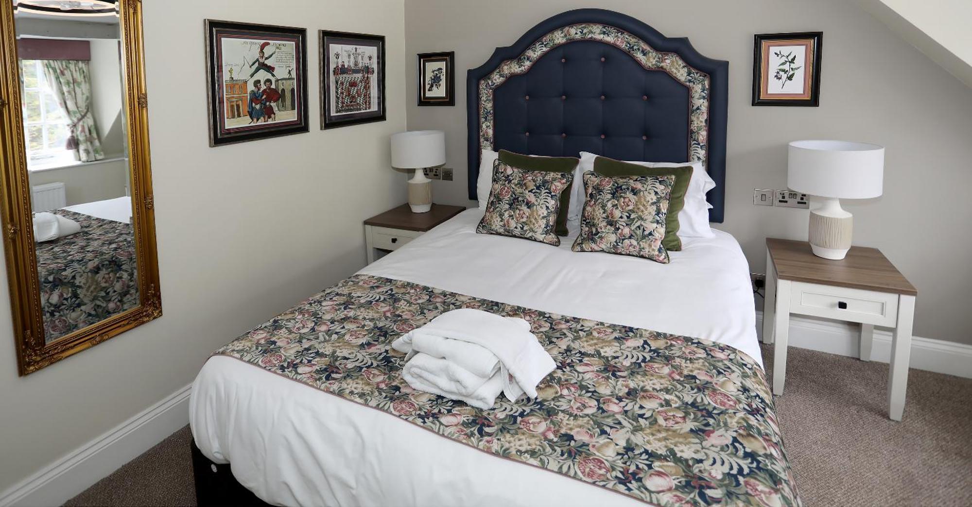 The Castle Of Brecon Hotel, Brecon, Powys 외부 사진