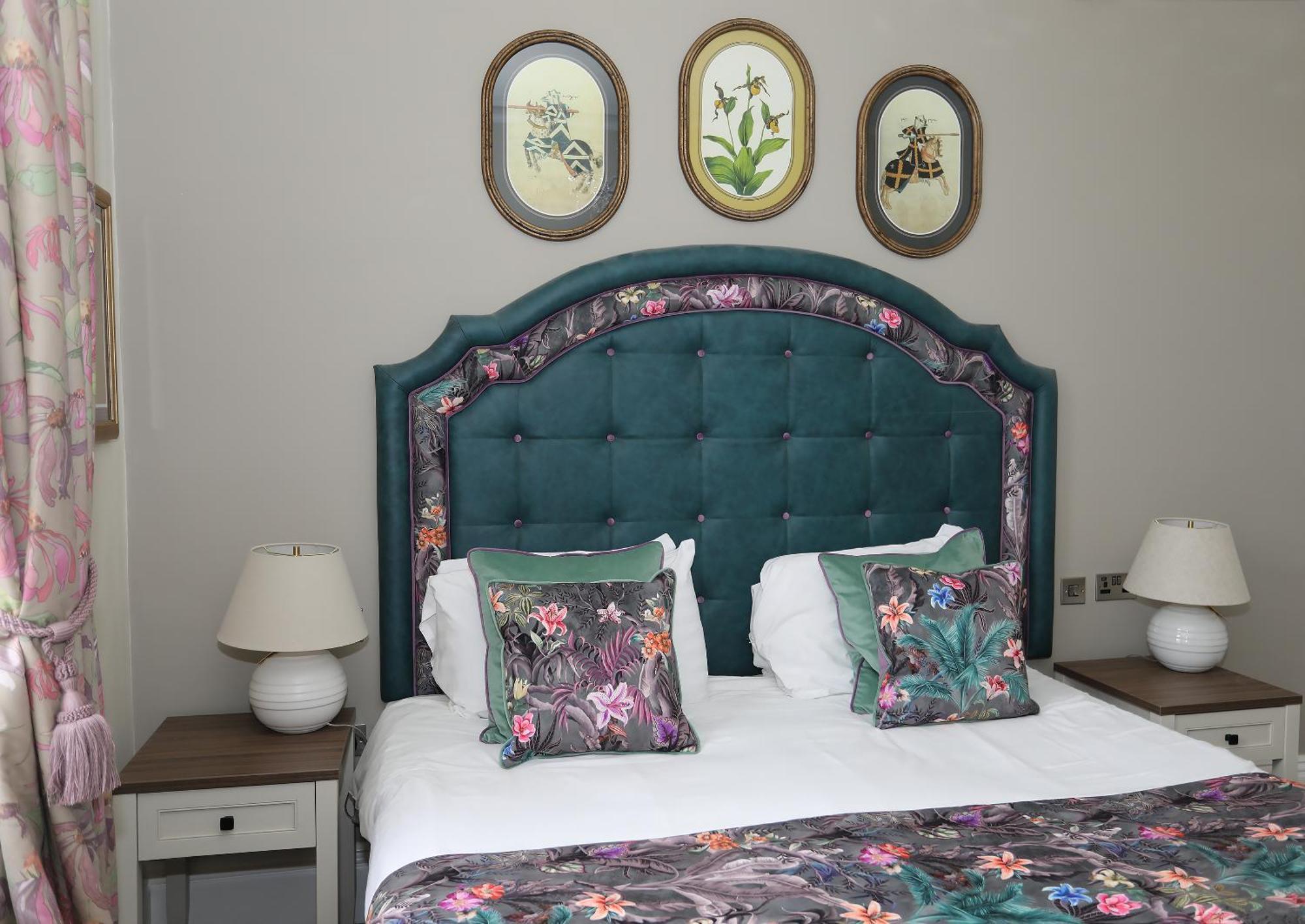 The Castle Of Brecon Hotel, Brecon, Powys 외부 사진