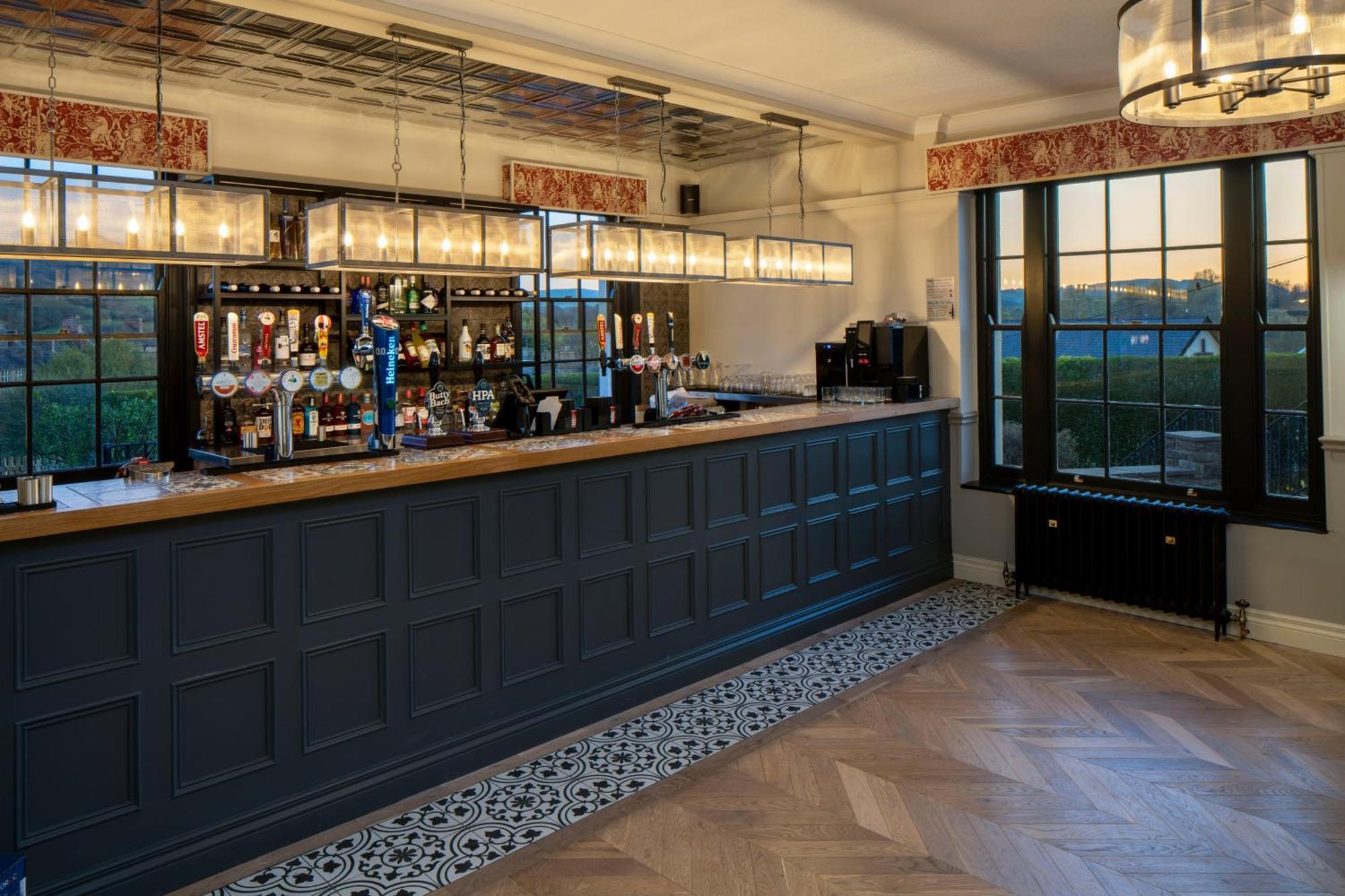 The Castle Of Brecon Hotel, Brecon, Powys 외부 사진