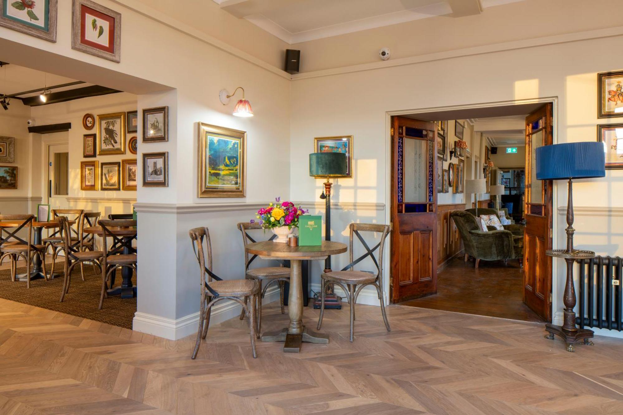 The Castle Of Brecon Hotel, Brecon, Powys 외부 사진