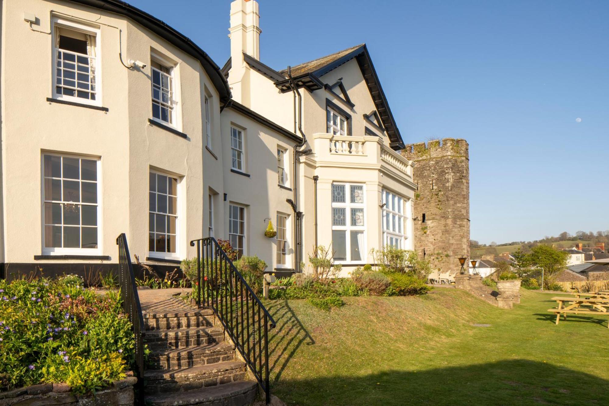 The Castle Of Brecon Hotel, Brecon, Powys 외부 사진
